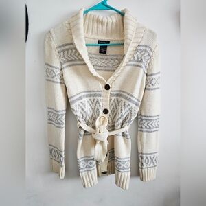 Cynthiia Crowley Cozy Cream and Gray Patterned Sweater
